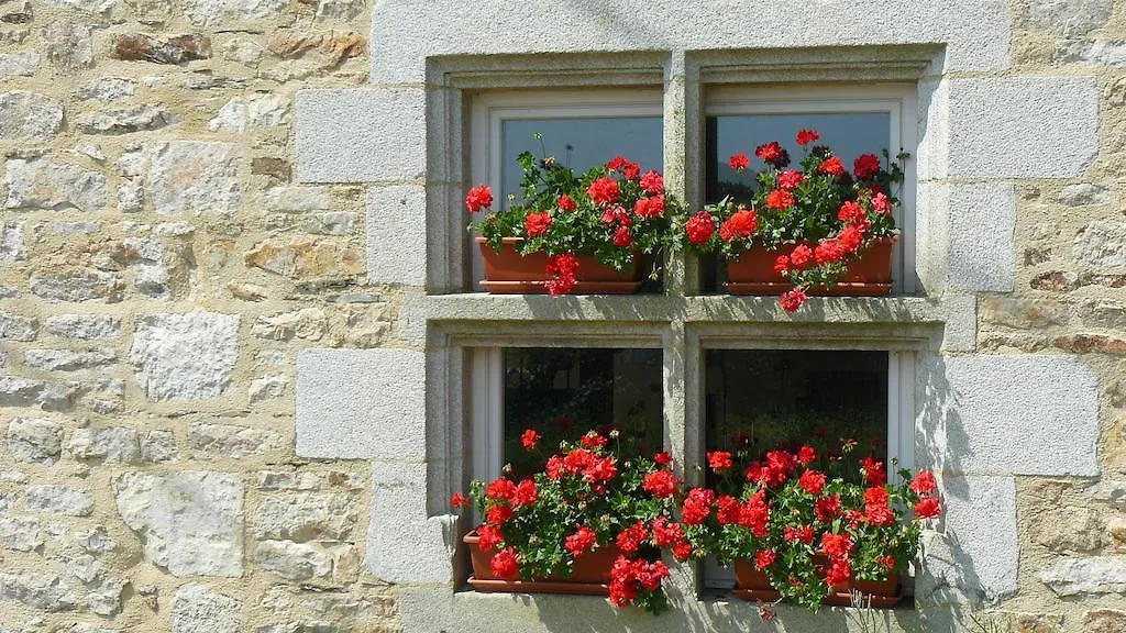 Manoir De Lesplouenan Acomodação com café da manhã